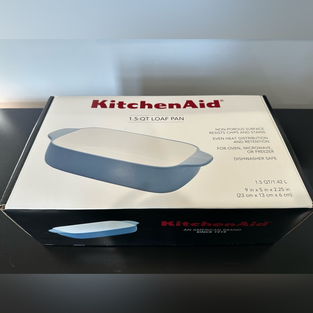 NIB KitchenAid 1.5qt loaf pan in blue velvet